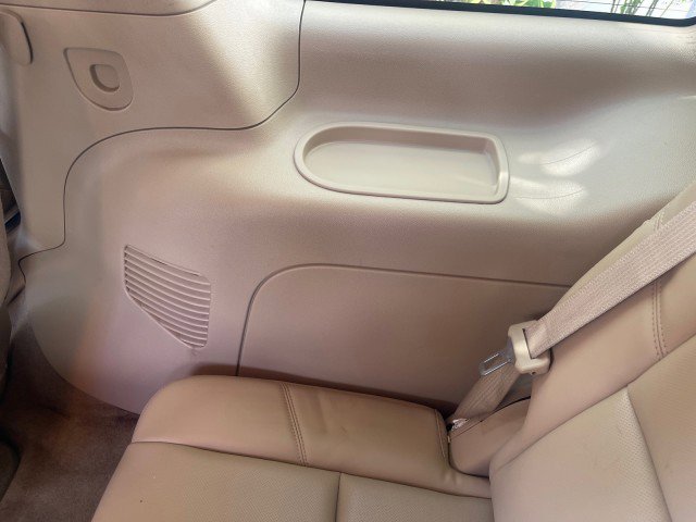 Used 2013 Cadillac Escalade 2WD image 90