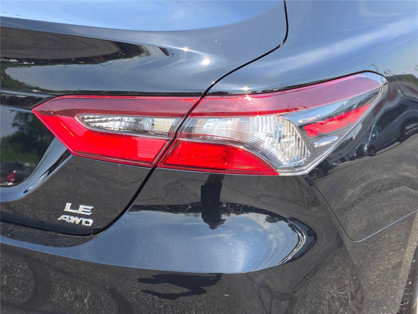 Used 2023 Toyota Camry LE AWD/4WD image 13