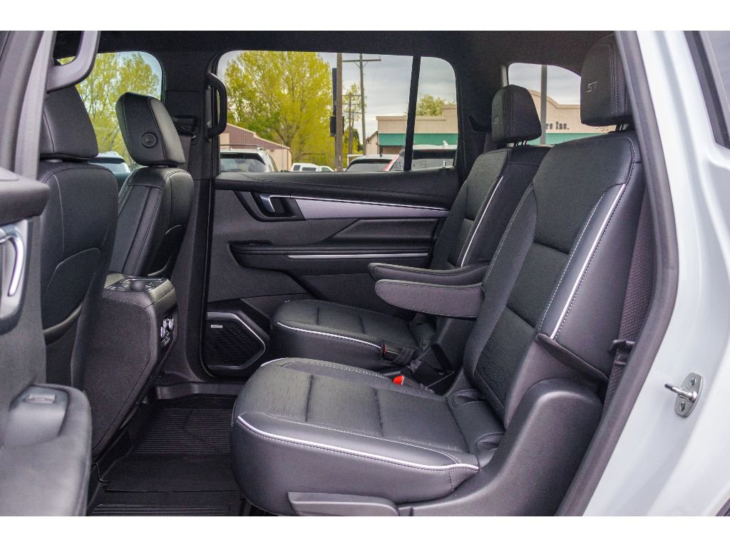 Used 2025 Buick Enclave Sport Touring w/ Power Package image 13