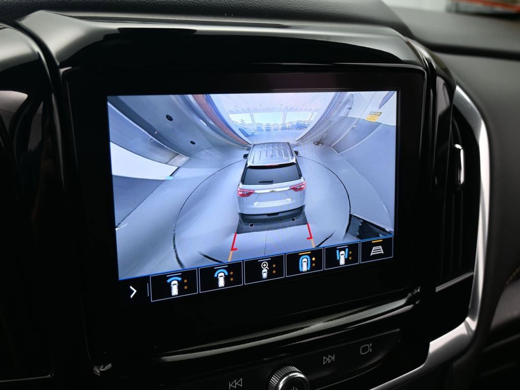 Used 2020 Chevrolet Traverse LT w/ LT Premium Package image 29