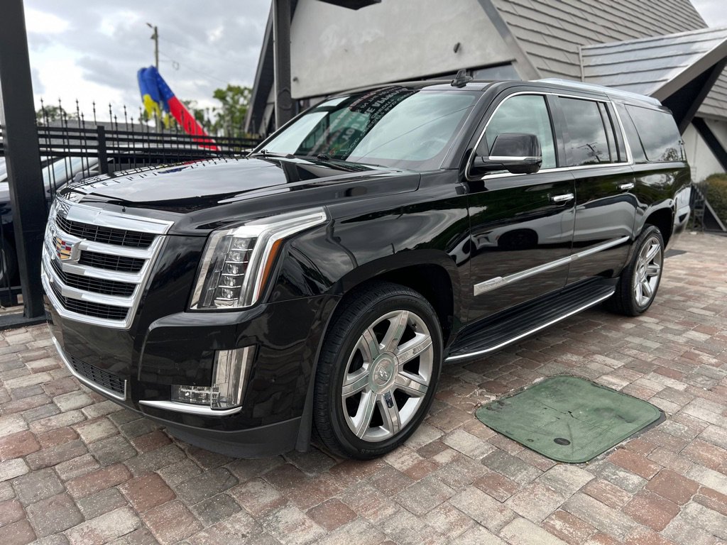 Used 2020 Cadillac Escalade ESV Luxury AWD/4WD image 5