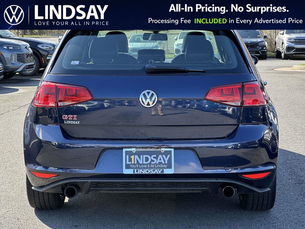 Used 2017 Volkswagen GTI SE image 6