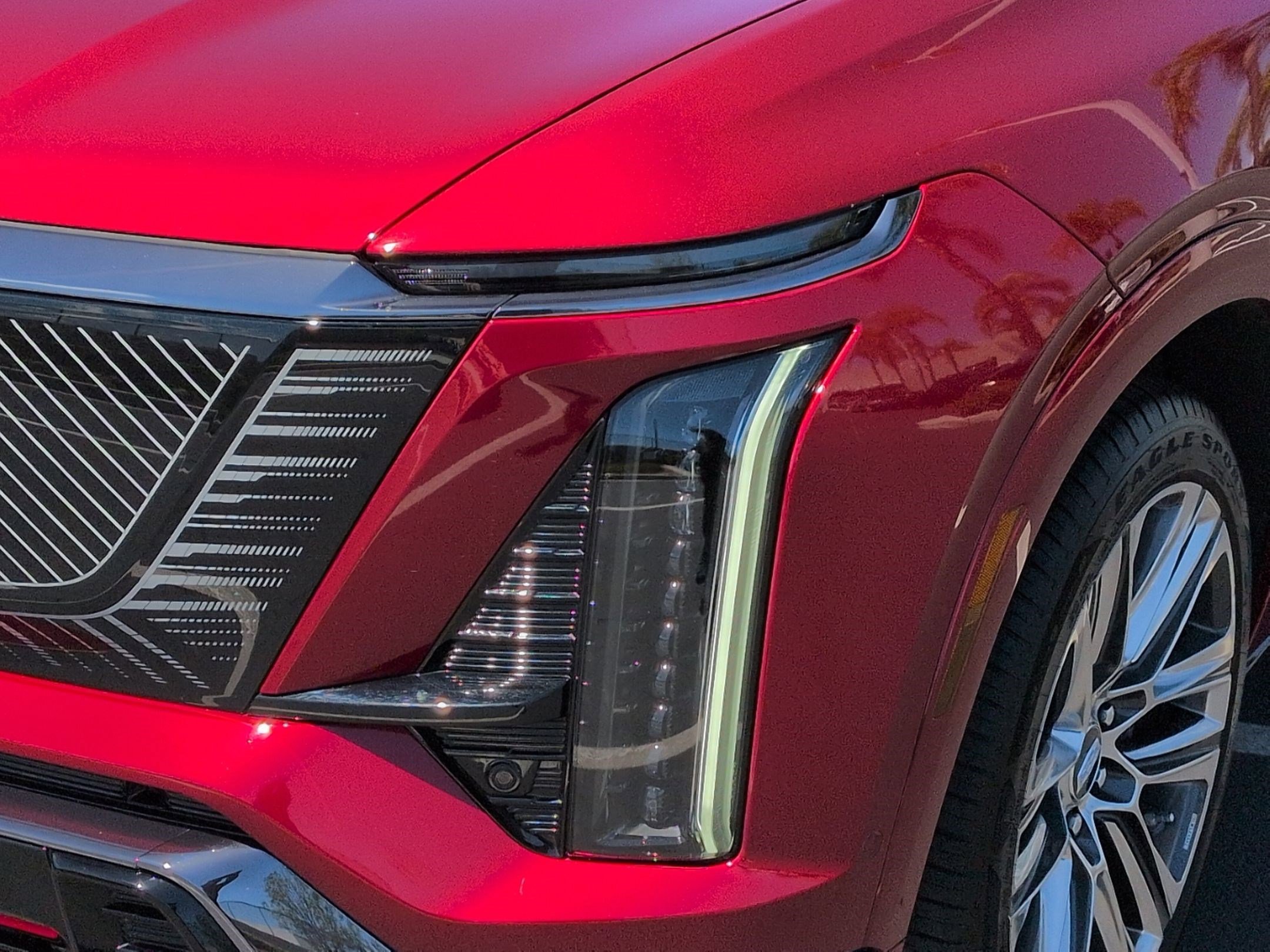 Used 2026 Cadillac Vistiq Platinum AWD/4WD image 6