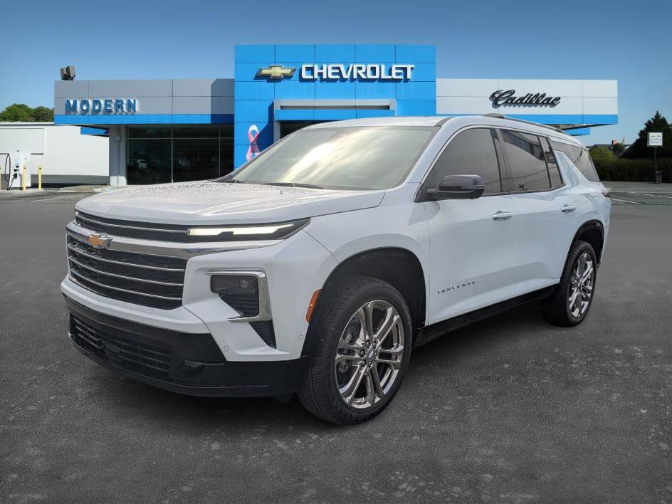 New 2026 Chevrolet Traverse High Country FWD image 1