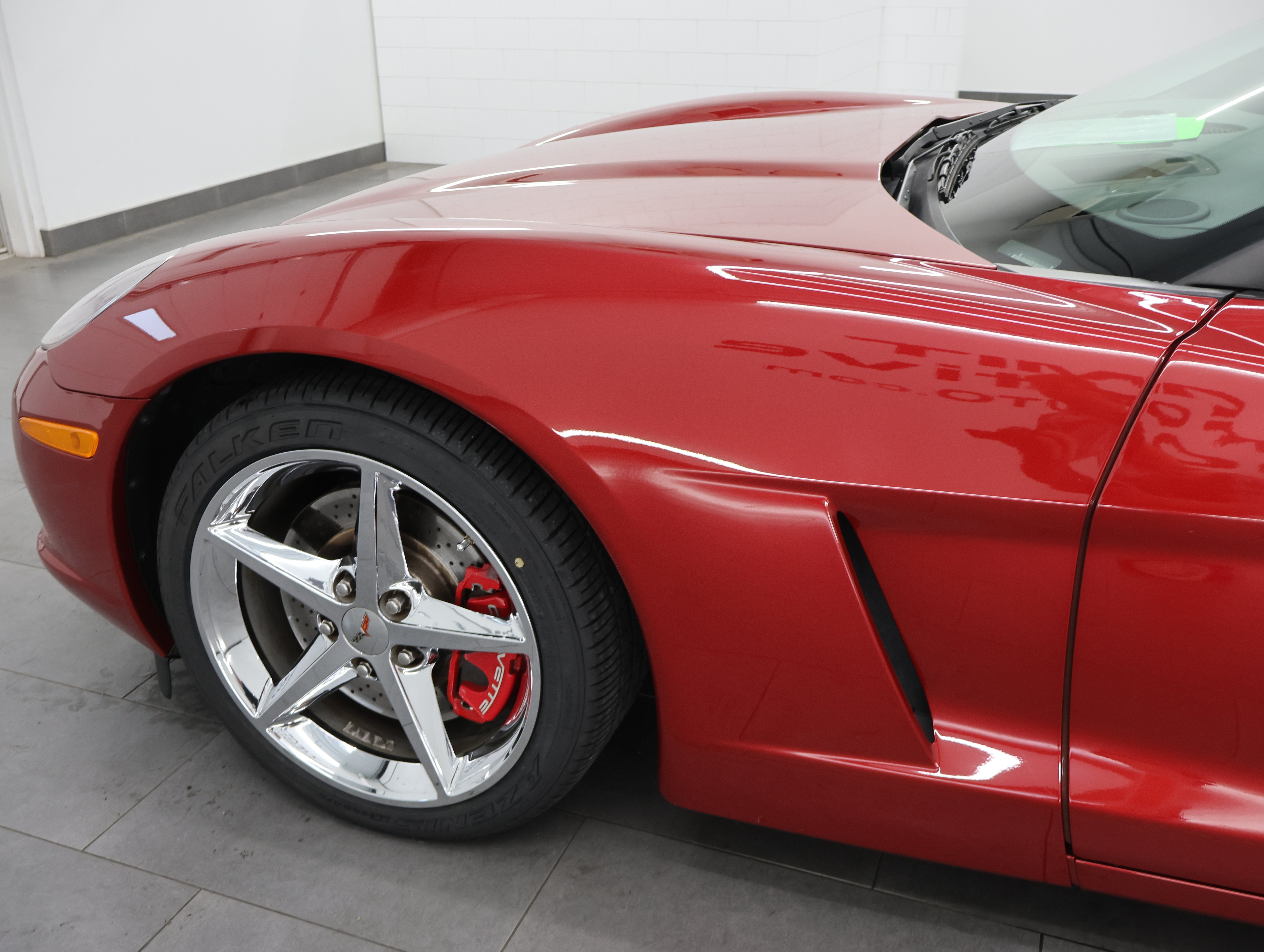 Used 2012 Chevrolet Corvette Convertible w/ 3LT Preferred Equipment Group RWD image 28