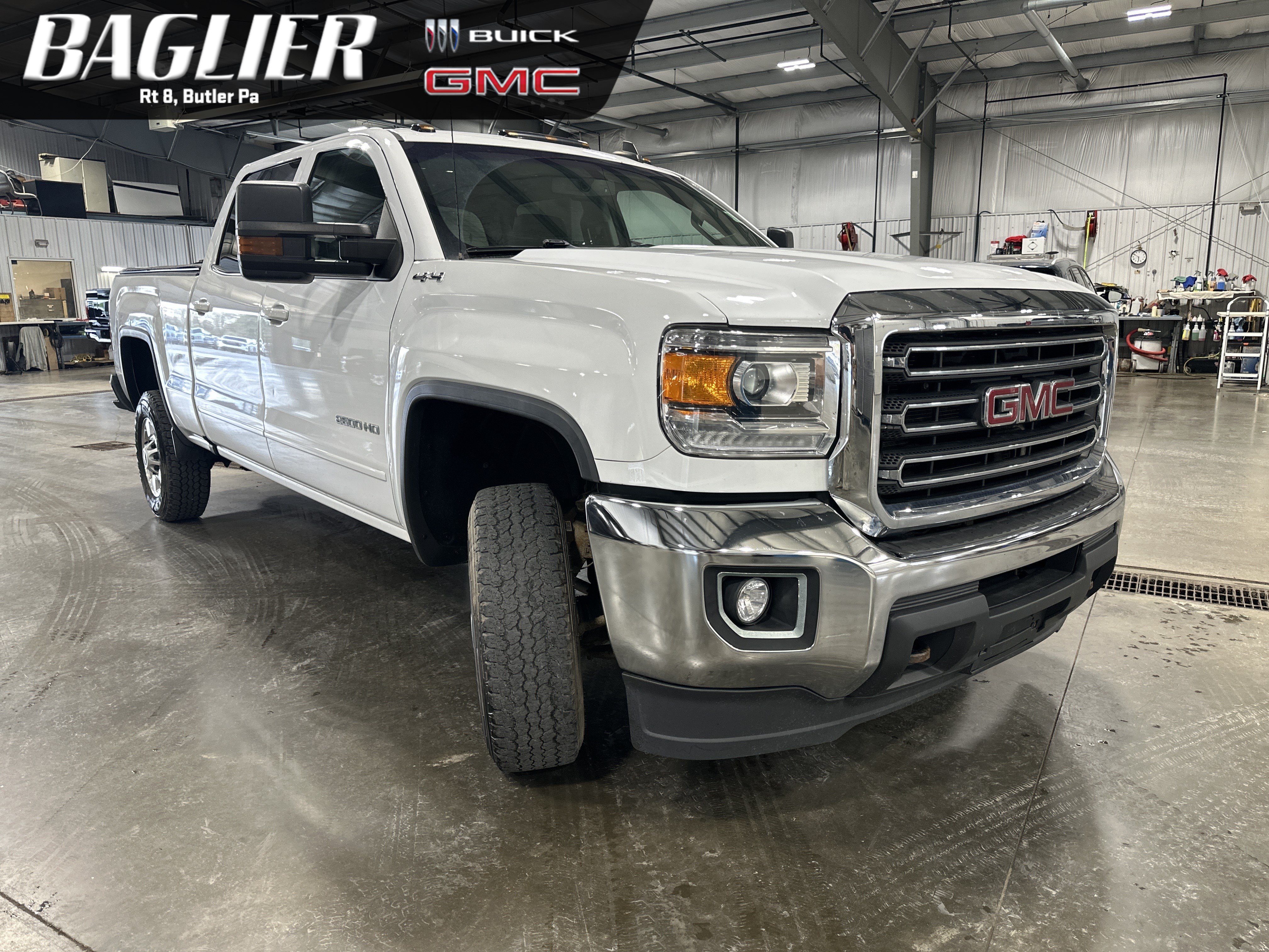Used 2017 GMC Sierra 2500 SLE w/ HD SLE Preferred Plus Package AWD/4WD image 1