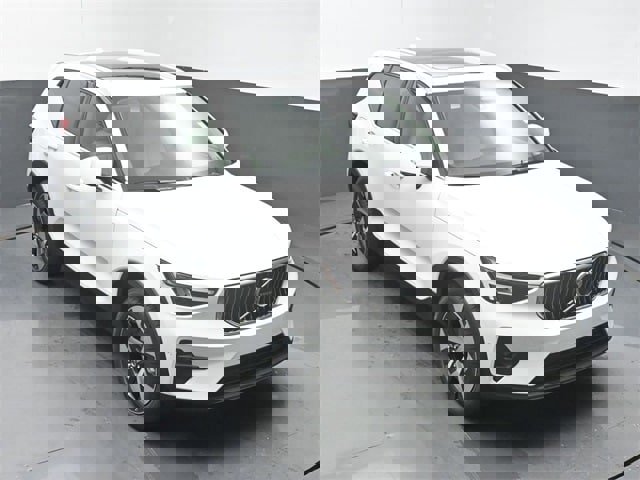 New 2025 Volvo XC40 B5 Plus w/ Protection Package Premier image 44