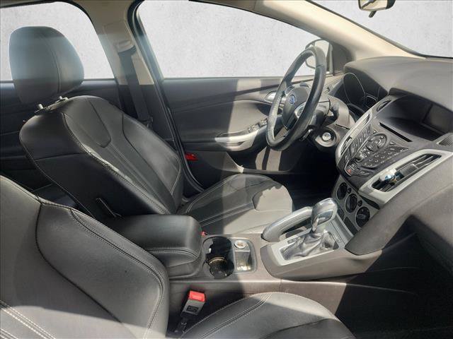 Used 2013 Ford Focus SE FWD video 4