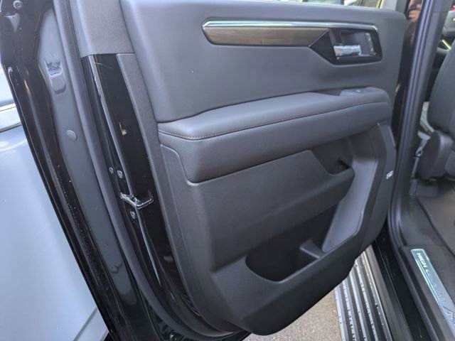 New 2026 Chevrolet Suburban High Country image 27