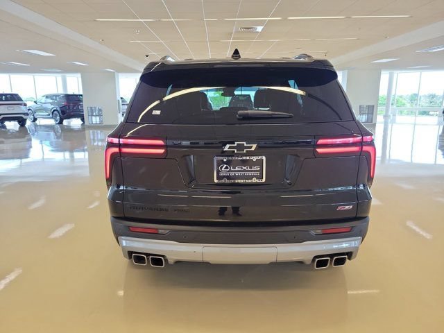 Used 2025 Chevrolet Traverse Z71 AWD/4WD image 7