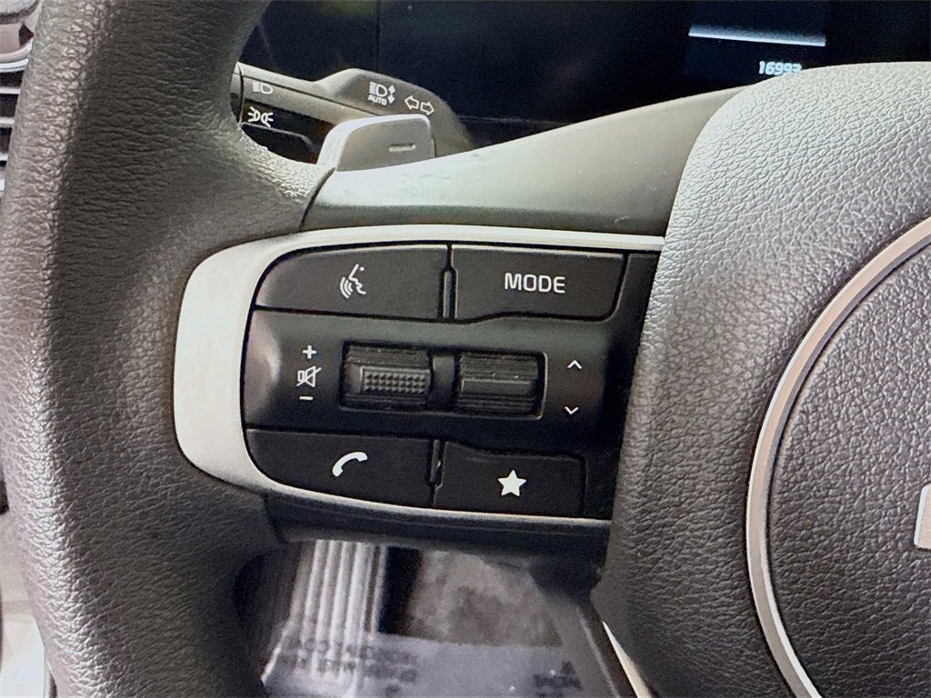 Used 2023 Kia Sportage LX image 20