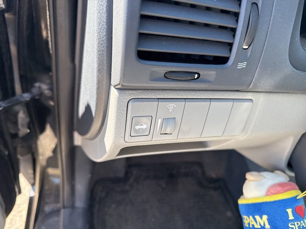 Used 2009 Kia Spectra EX image 13