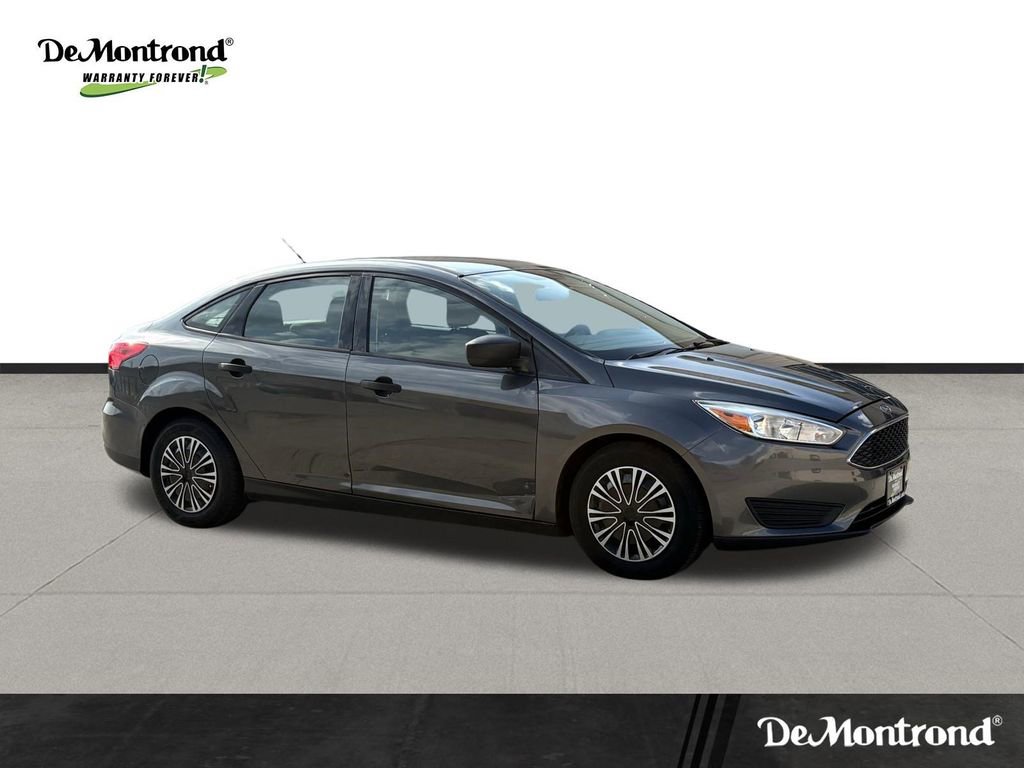Used 2018 Ford Focus S FWD image 3