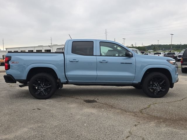 Used 2025 Chevrolet Colorado Z71 w/ Technology Package AWD/4WD image 6