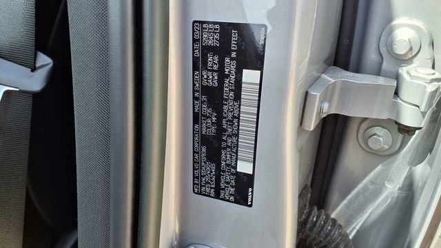 Certified 2023 Volvo XC60 B5 Ultimate w/ Climate Package FWD image 32
