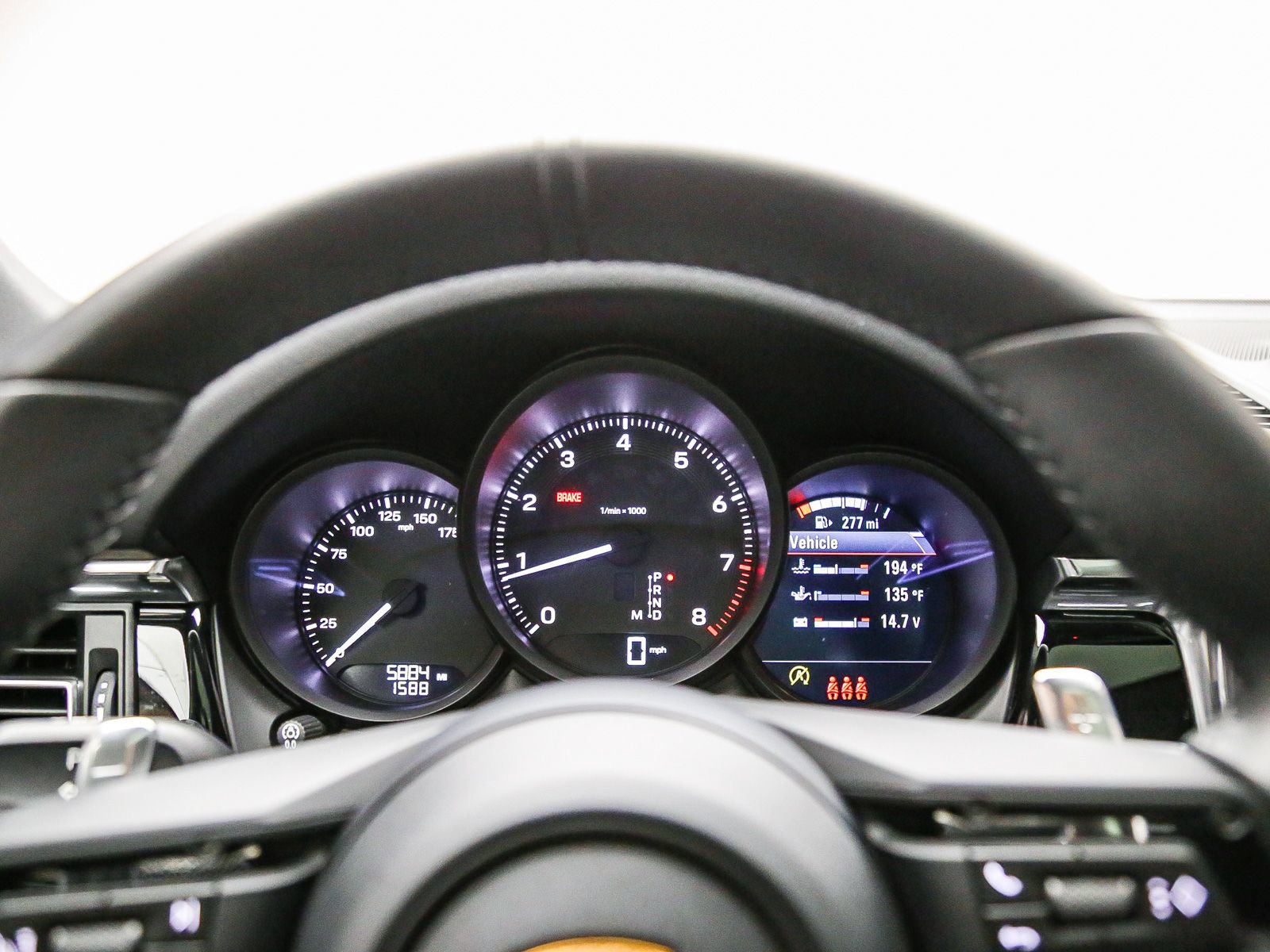 Certified 2026 Porsche Macan AWD/4WD image 28