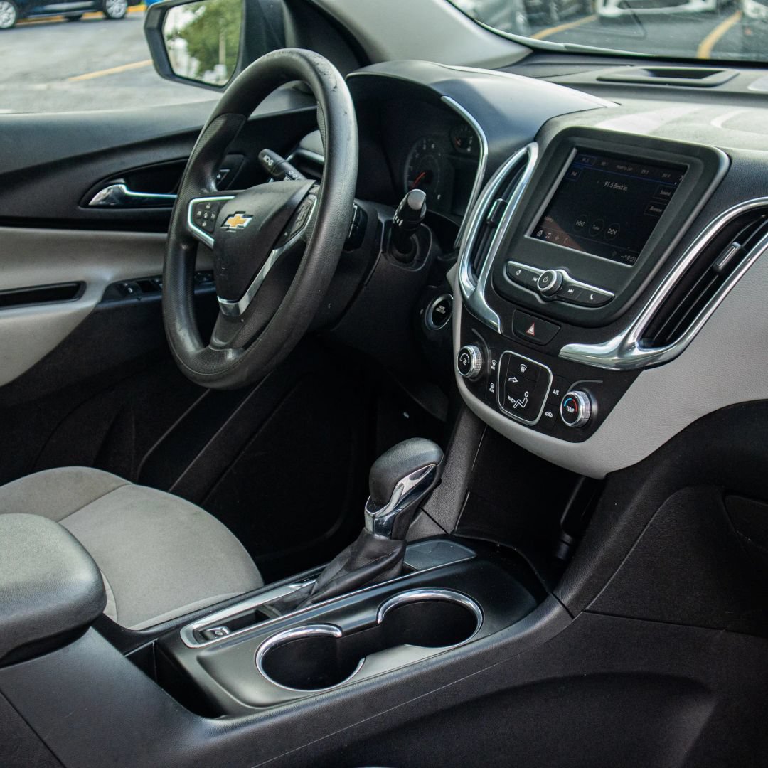 Used 2020 Chevrolet Equinox LS FWD image 19