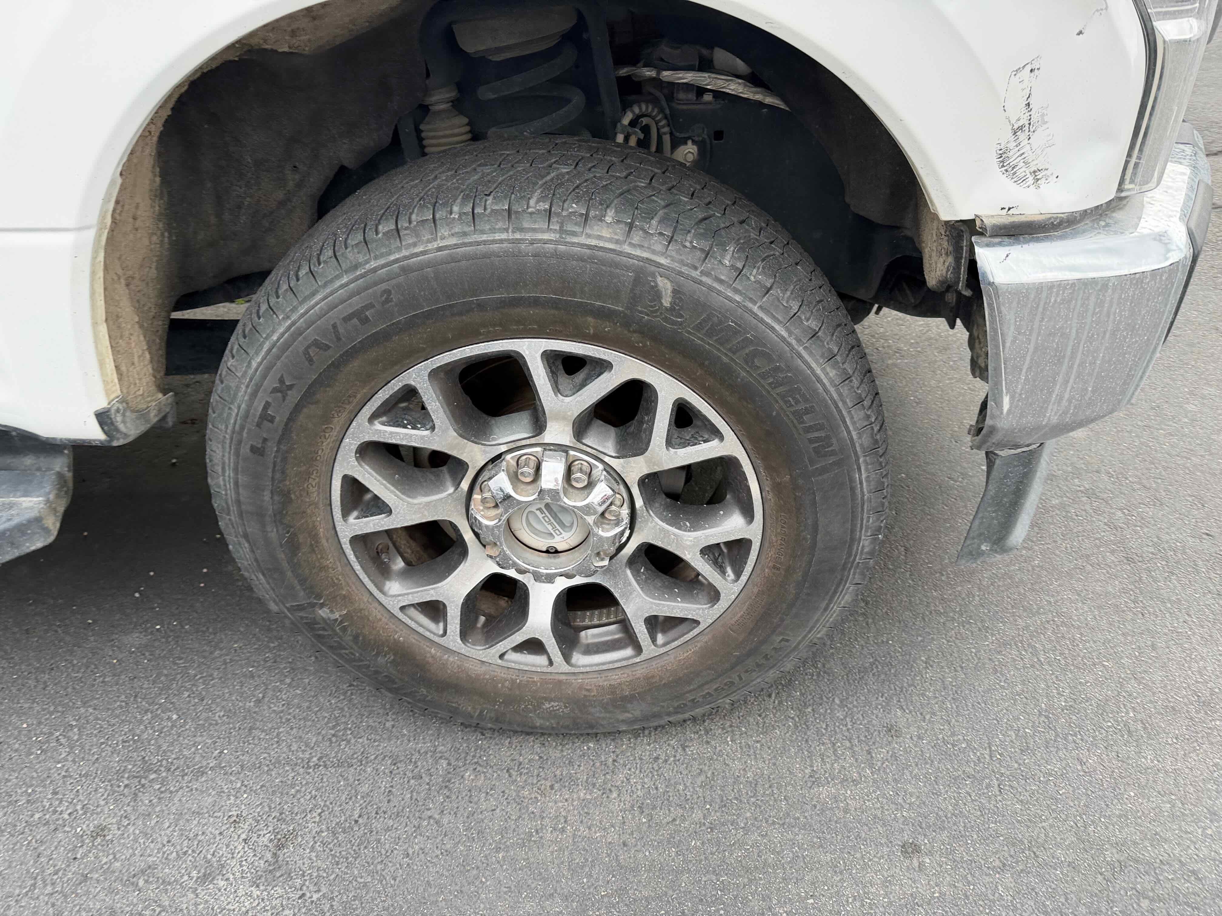 Used 2021 Ford F350 Lariat w/ Lariat Ultimate Package image 6