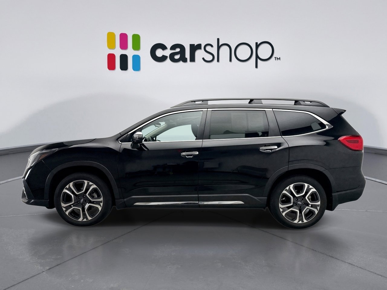 Used 2023 Subaru Ascent Touring image 2