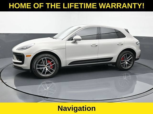 Used 2023 Porsche Macan S AWD/4WD image 3