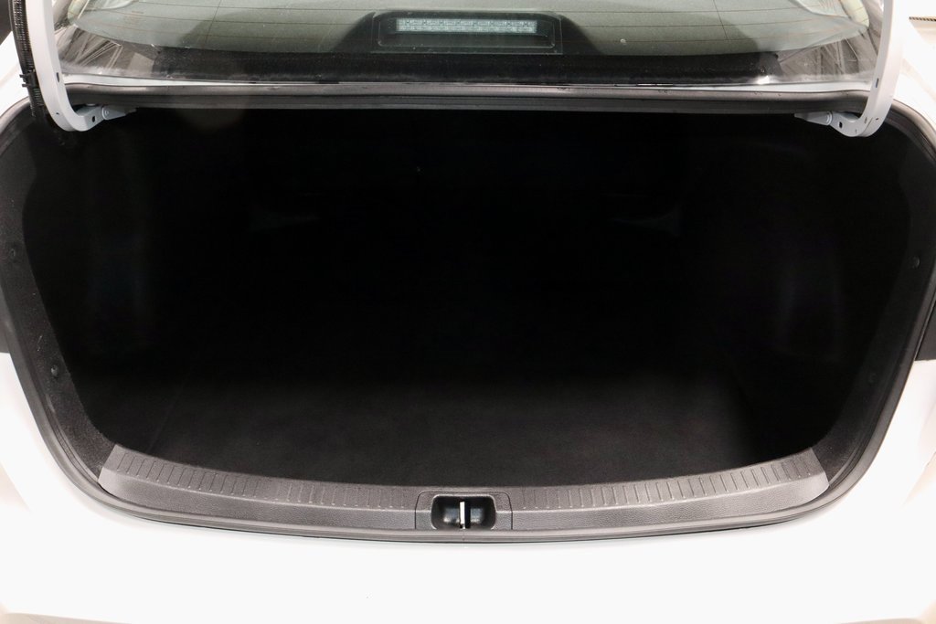 Used 2025 Toyota Corolla LE image 13