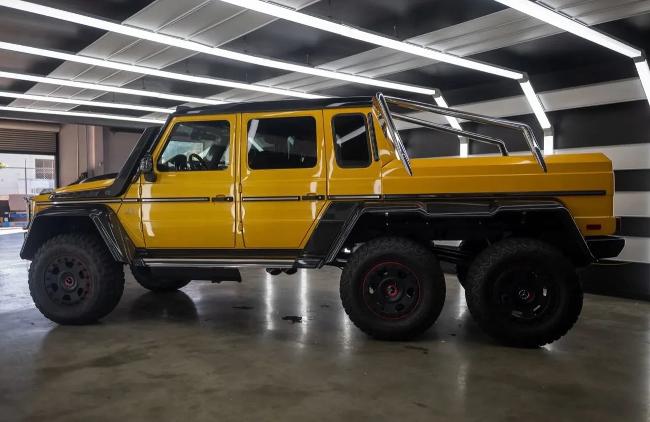 Used 2017 Mercedes-Benz G 65 AMG 4MATIC w/ Solarbeam Edition image 12