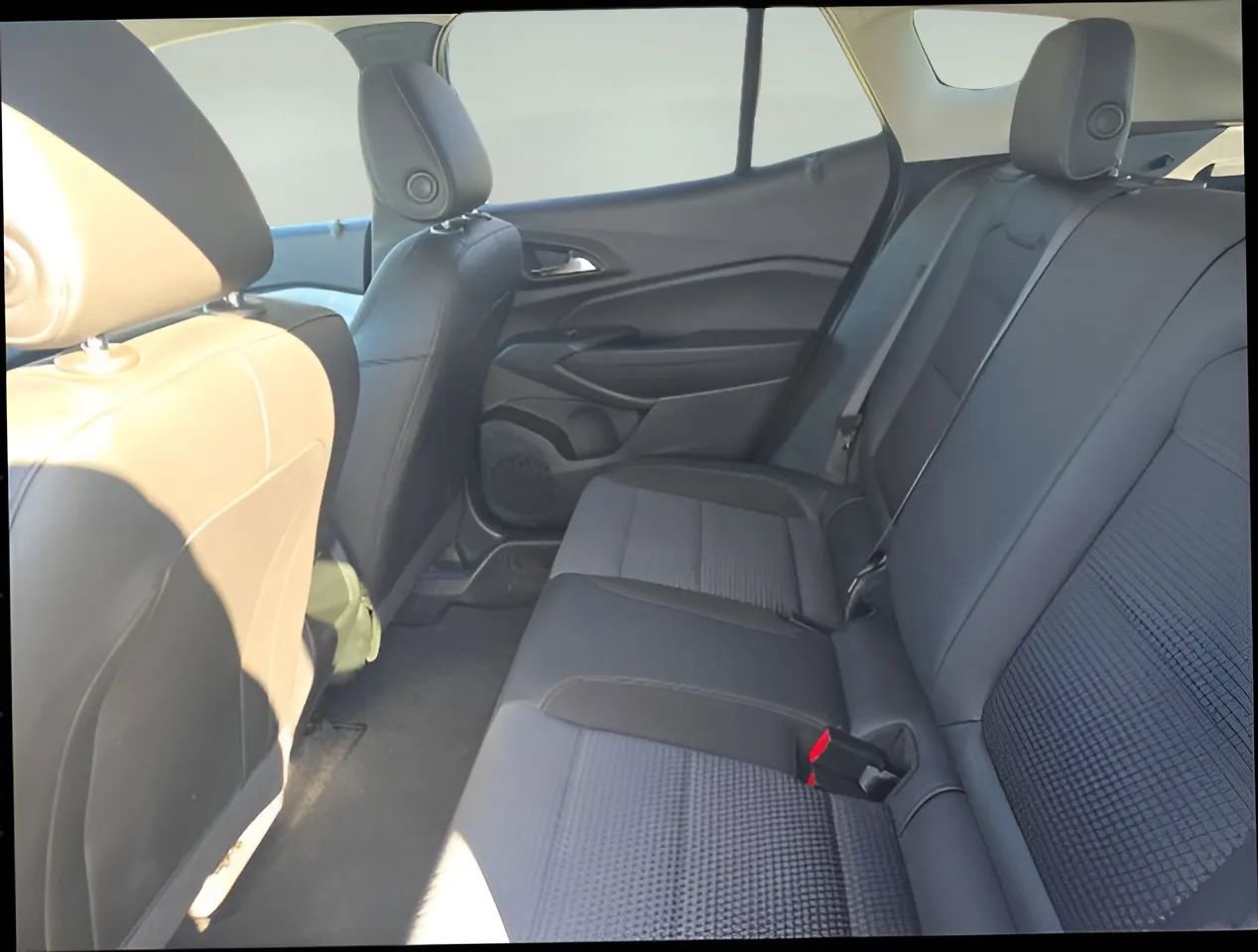 Used 2025 Chevrolet Trax LT w/ Driver Confidence Package image 12