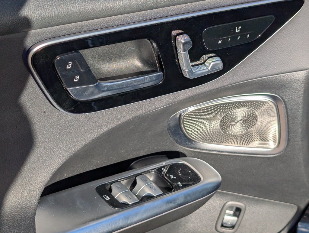 Used 2022 Mercedes-Benz C 300 4MATIC Sedan image 25