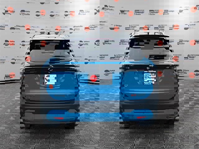 Used 2025 Nissan Kicks SR image 4