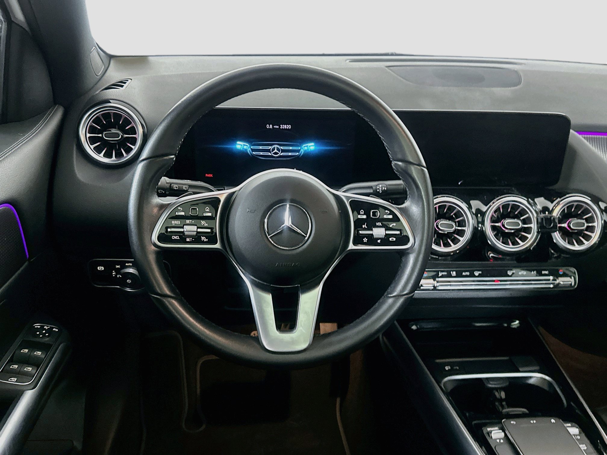 Used 2023 Mercedes-Benz GLA 250 w/ Premium Package image 17