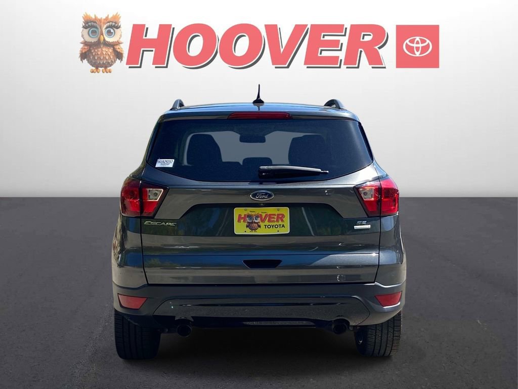Used 2019 Ford Escape SE image 3