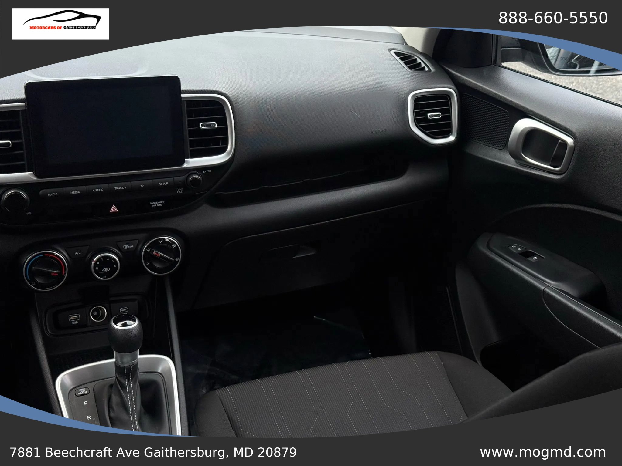 Used 2023 Hyundai Venue SE w/ Cargo Package image 26