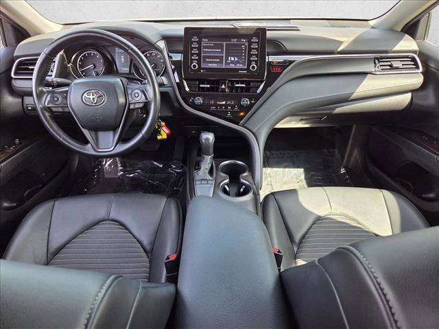 Used 2024 Toyota Camry SE image 17