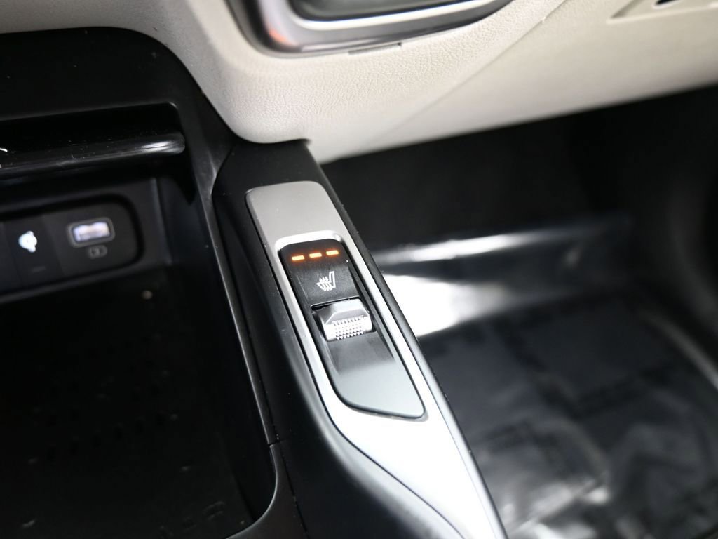 Used 2023 Kia Sorento S image 27