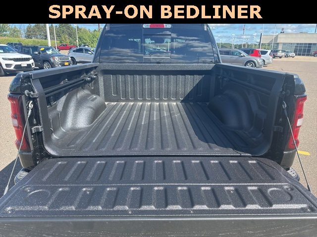 New 2026 RAM 1500 4x4 Crew Cab image 10