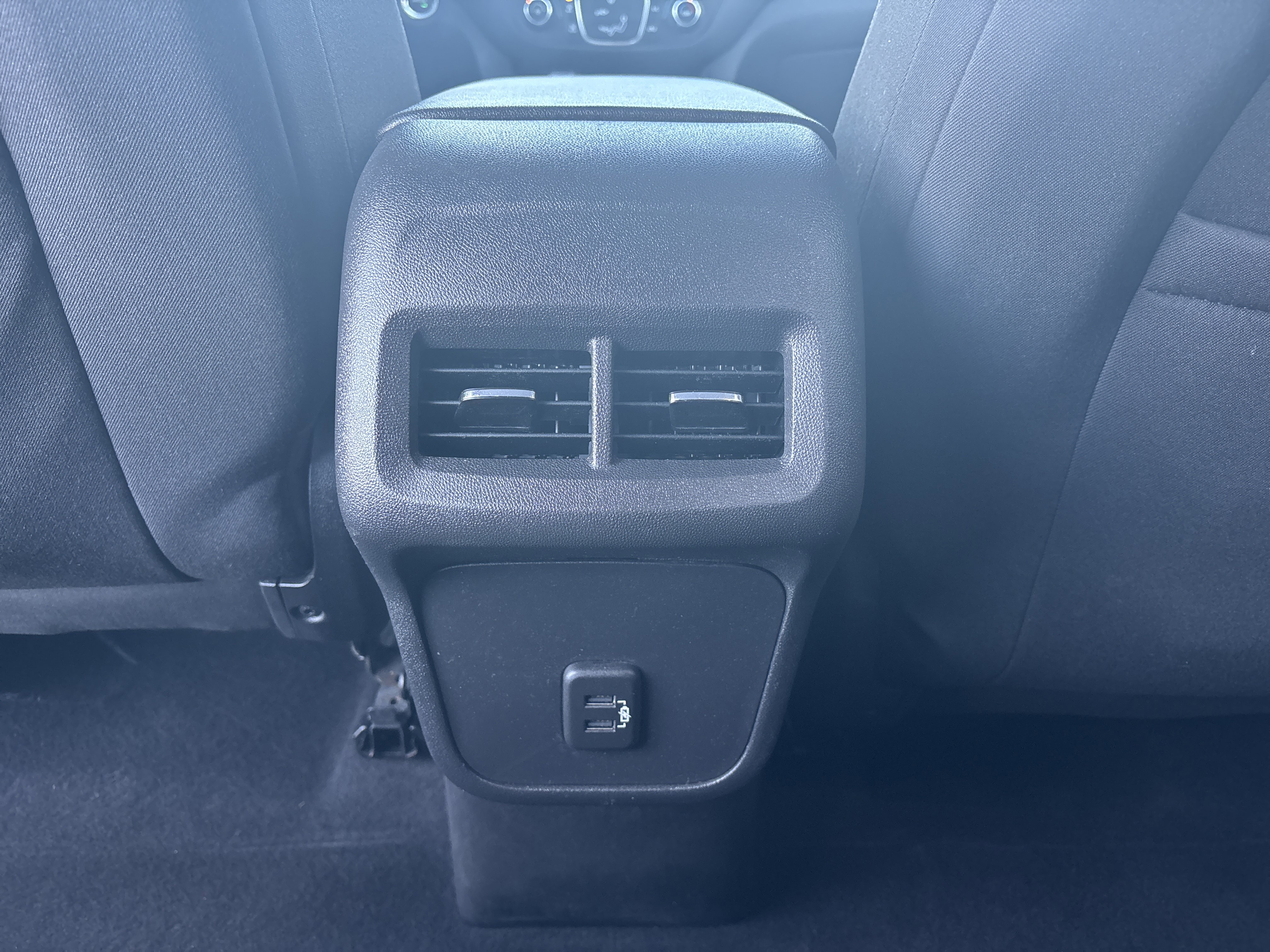 Used 2020 Chevrolet Equinox LT image 30