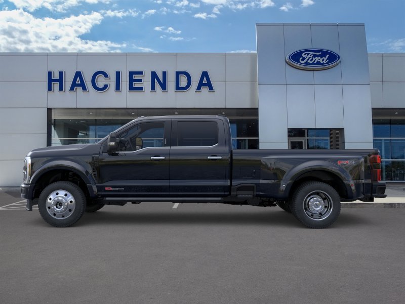 New 2026 Ford F450 Platinum w/ FX4 Off-Road Package AWD/4WD image 3
