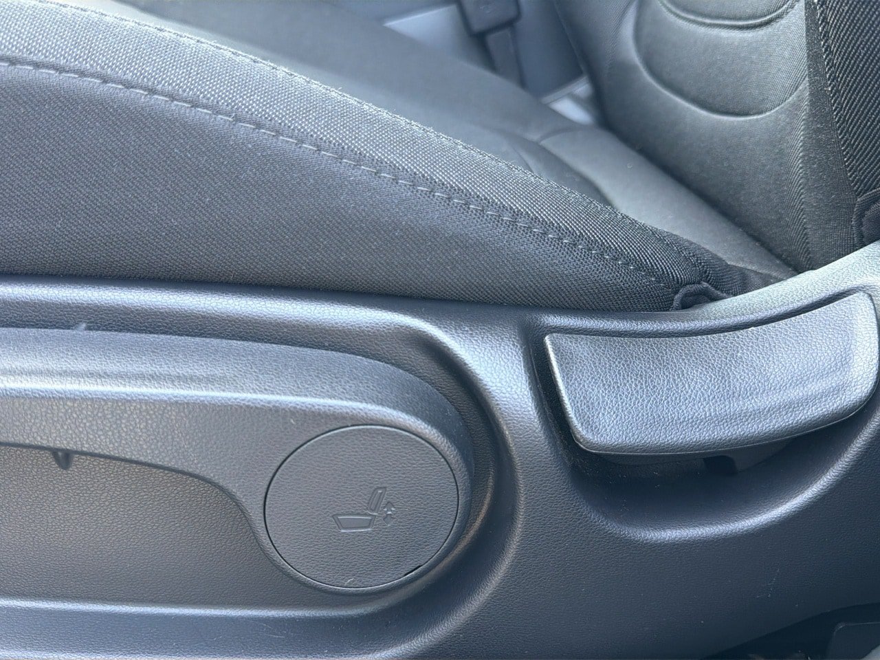 Certified 2025 Hyundai Tucson SE AWD/4WD image 17