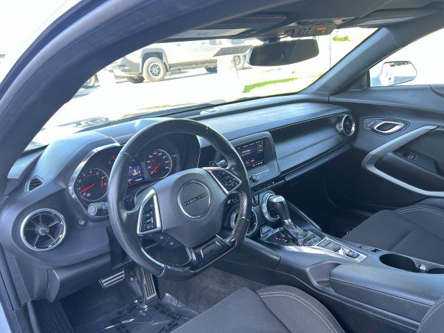Used 2020 Chevrolet Camaro LT image 10