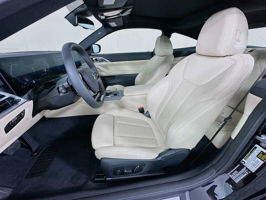 Used 2025 BMW 430i Coupe w/ Convenience Package image 21