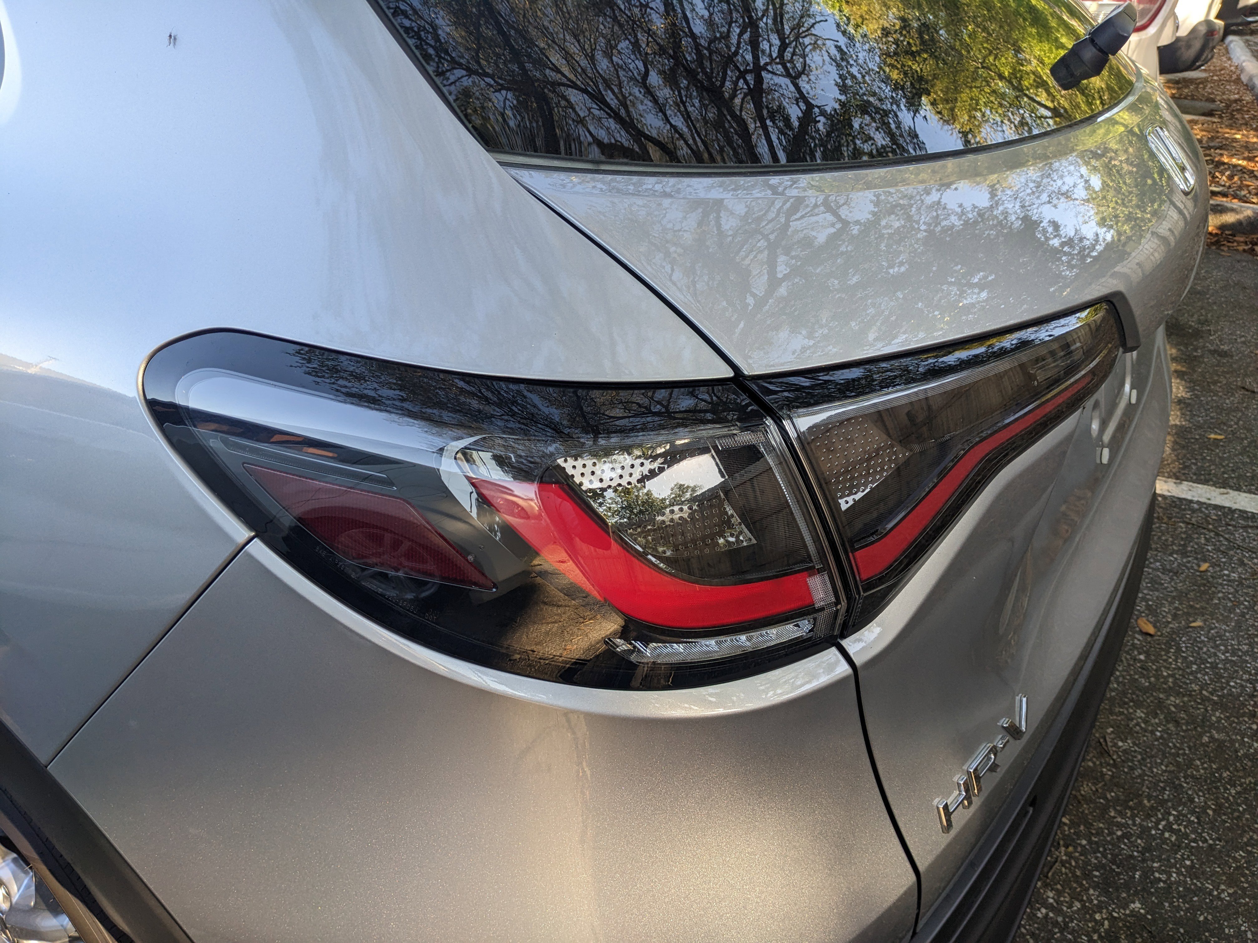 Used 2025 Honda HR-V LX image 11