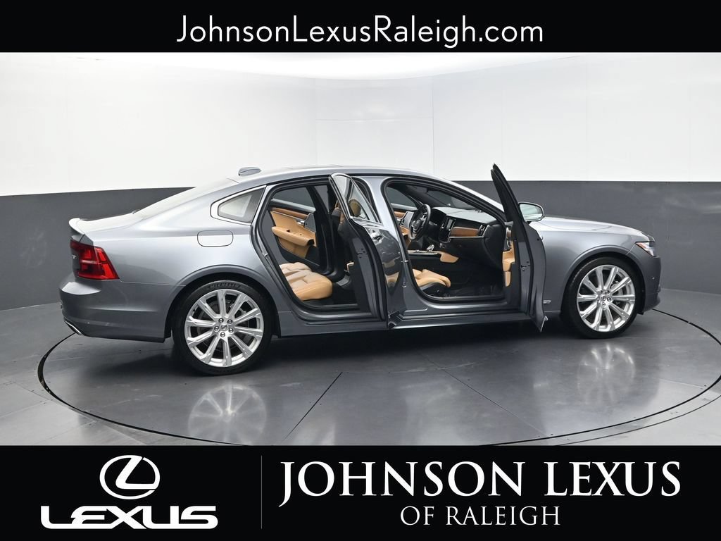 Used 2020 Volvo S90 T8 Inscription AWD/4WD image 31