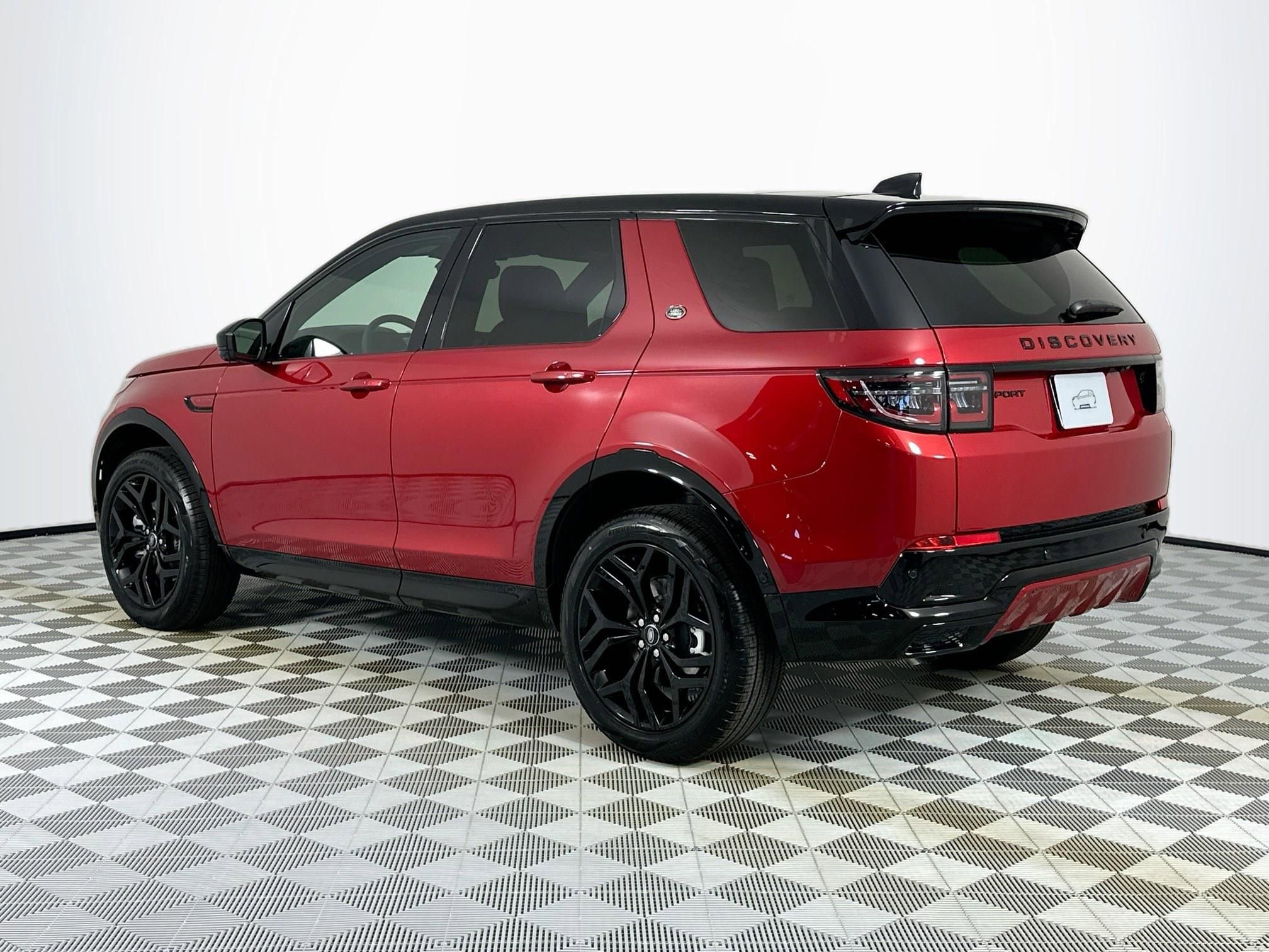 Used 2026 Land Rover Discovery Sport Landmark AWD/4WD image 7