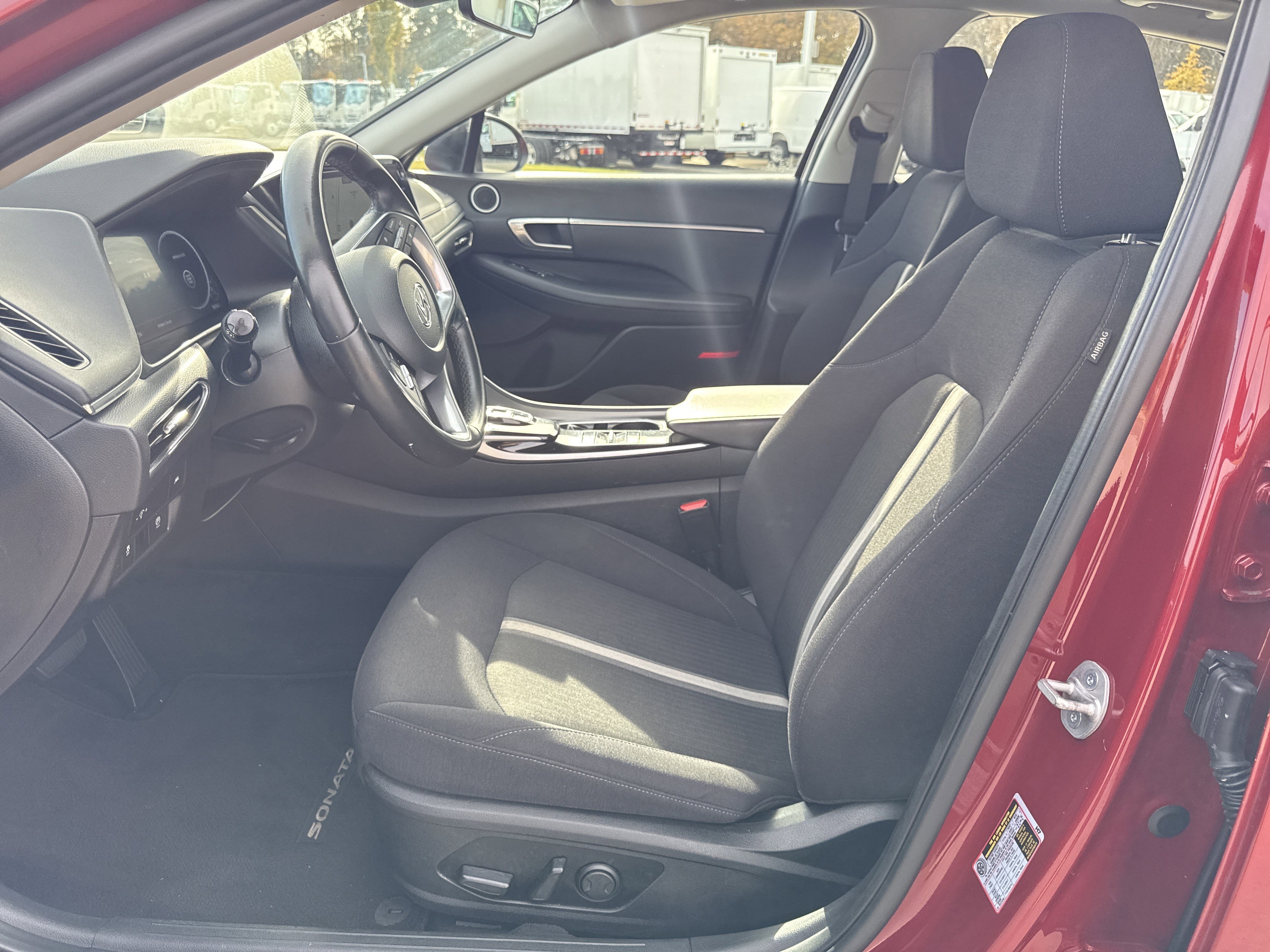 Used 2023 Hyundai Sonata SEL w/ Convenience Package image 16