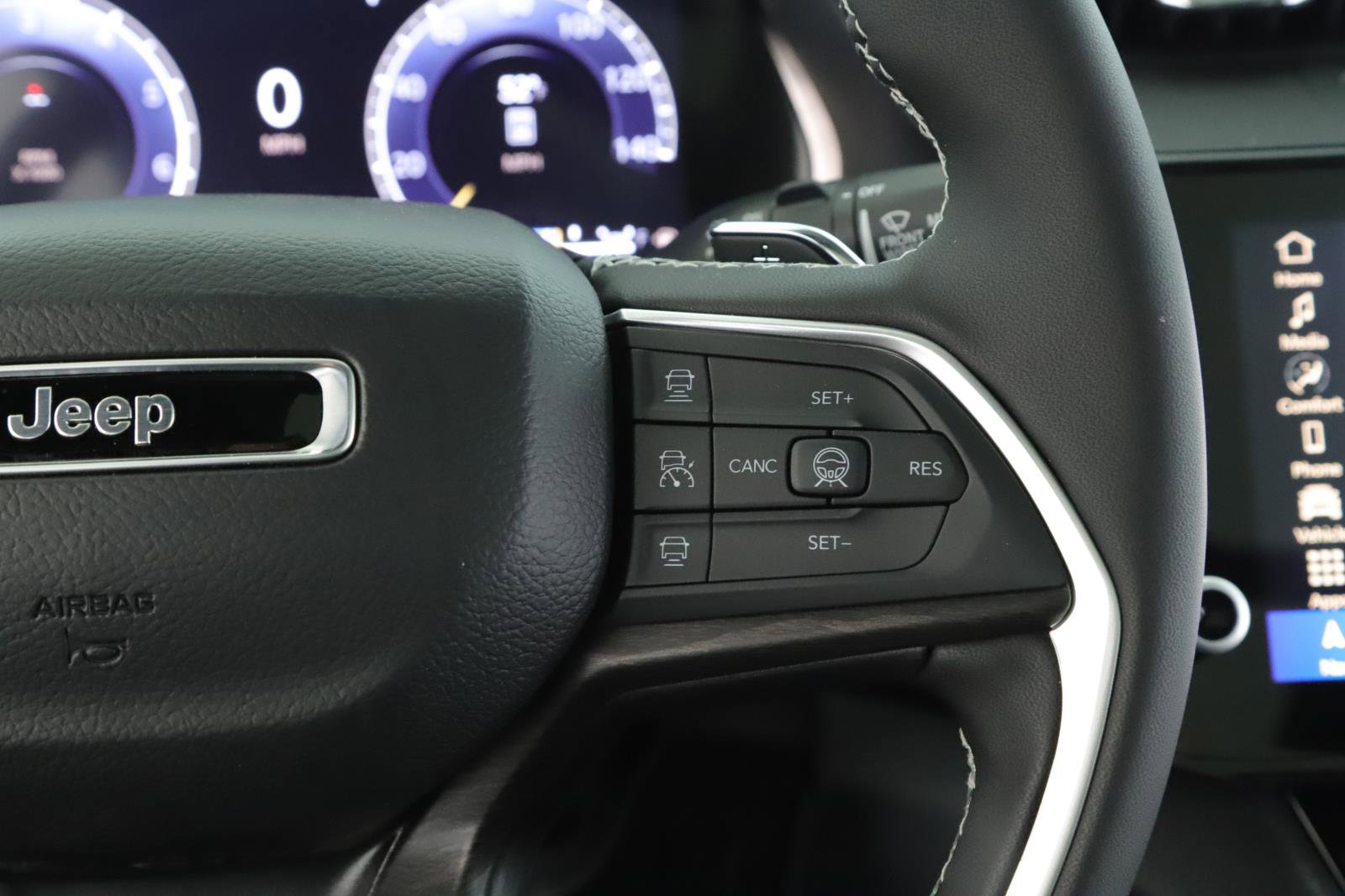 New 2026 Jeep Grand Cherokee Limited w/ Limited Altitude Package image 7