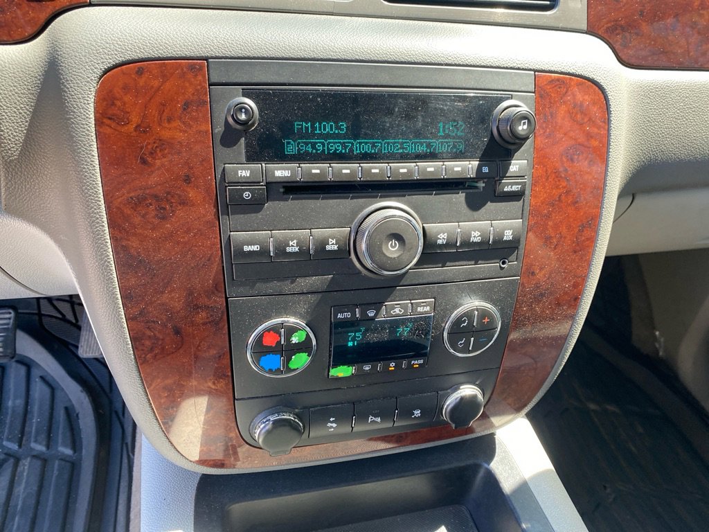 Used 2010 Chevrolet Tahoe LT AWD/4WD image 14