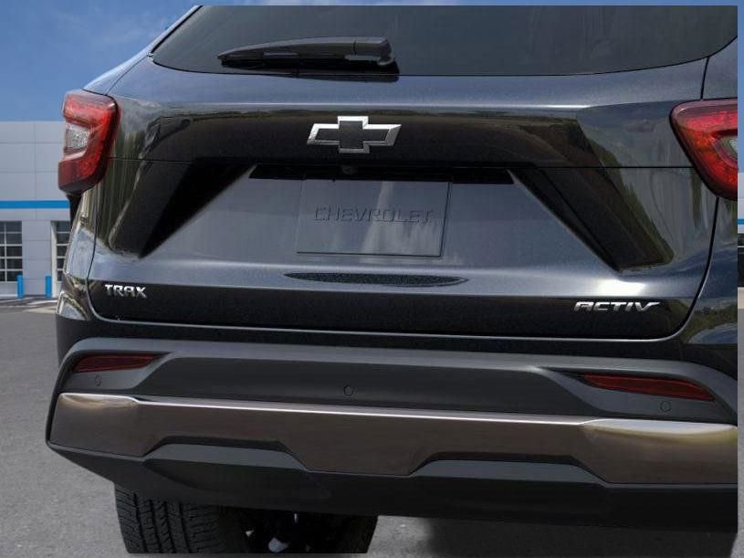 New 2026 Chevrolet Trax ACTIV w/ Sunroof Package FWD image 15
