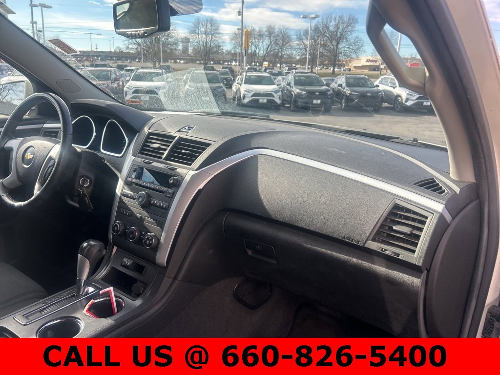 Used 2011 Chevrolet Traverse LT w/ Personal Connectivity Package image 7