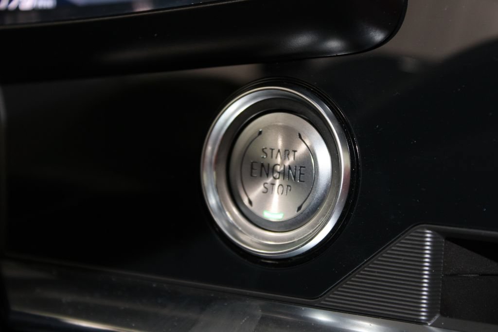 Used 2023 Chevrolet Corvette Stingray Preferred Conv w/ Z51 Performance Package RWD image 44