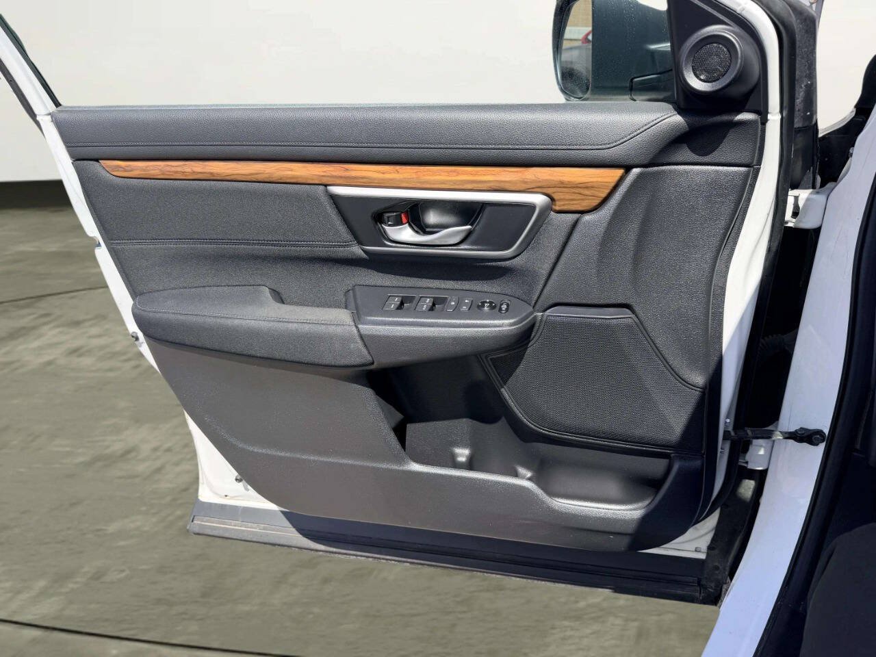 Used 2019 Honda CR-V EX image 15